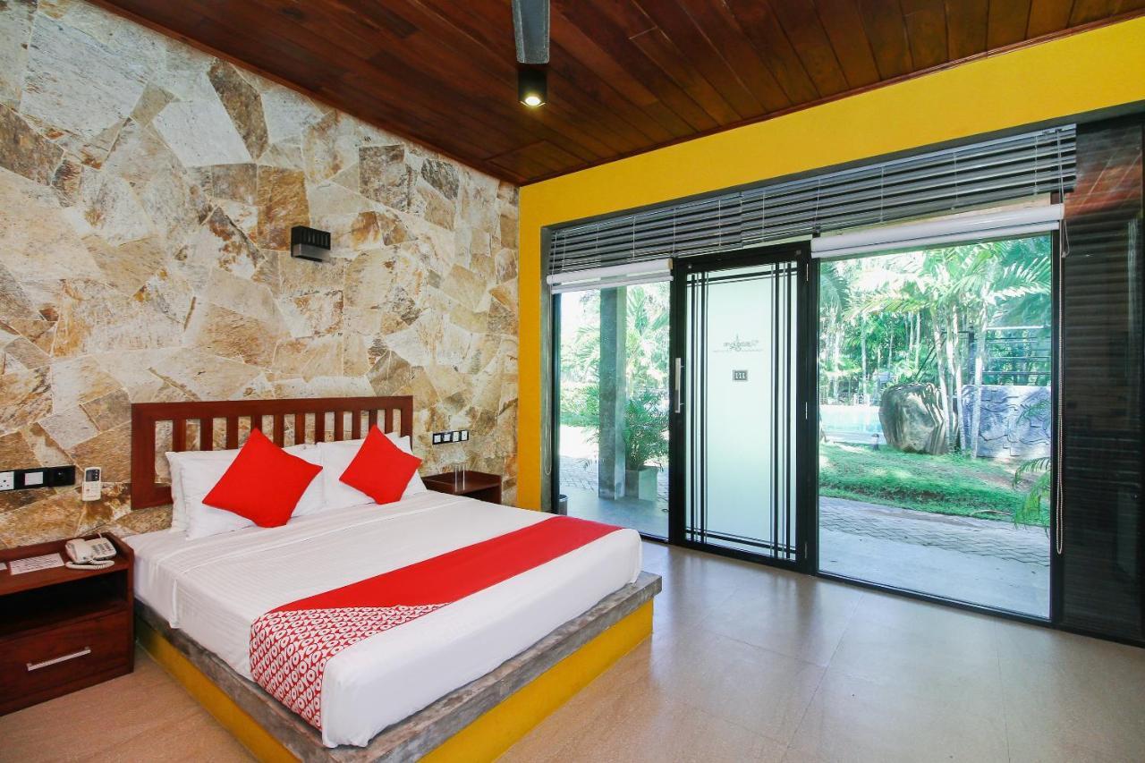 Oyo 471 Randiya Hotel Moratuwa Bagian luar foto