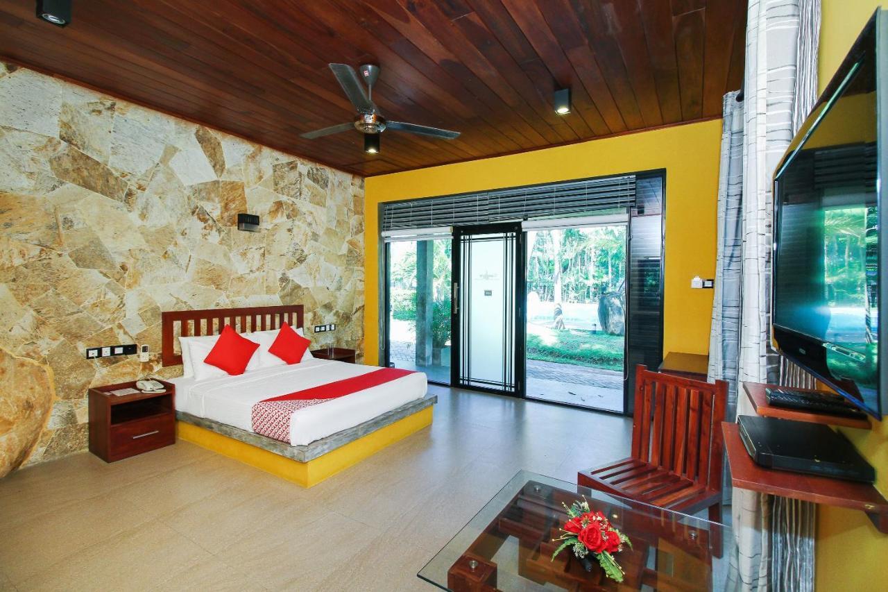 Oyo 471 Randiya Hotel Moratuwa Ruang foto